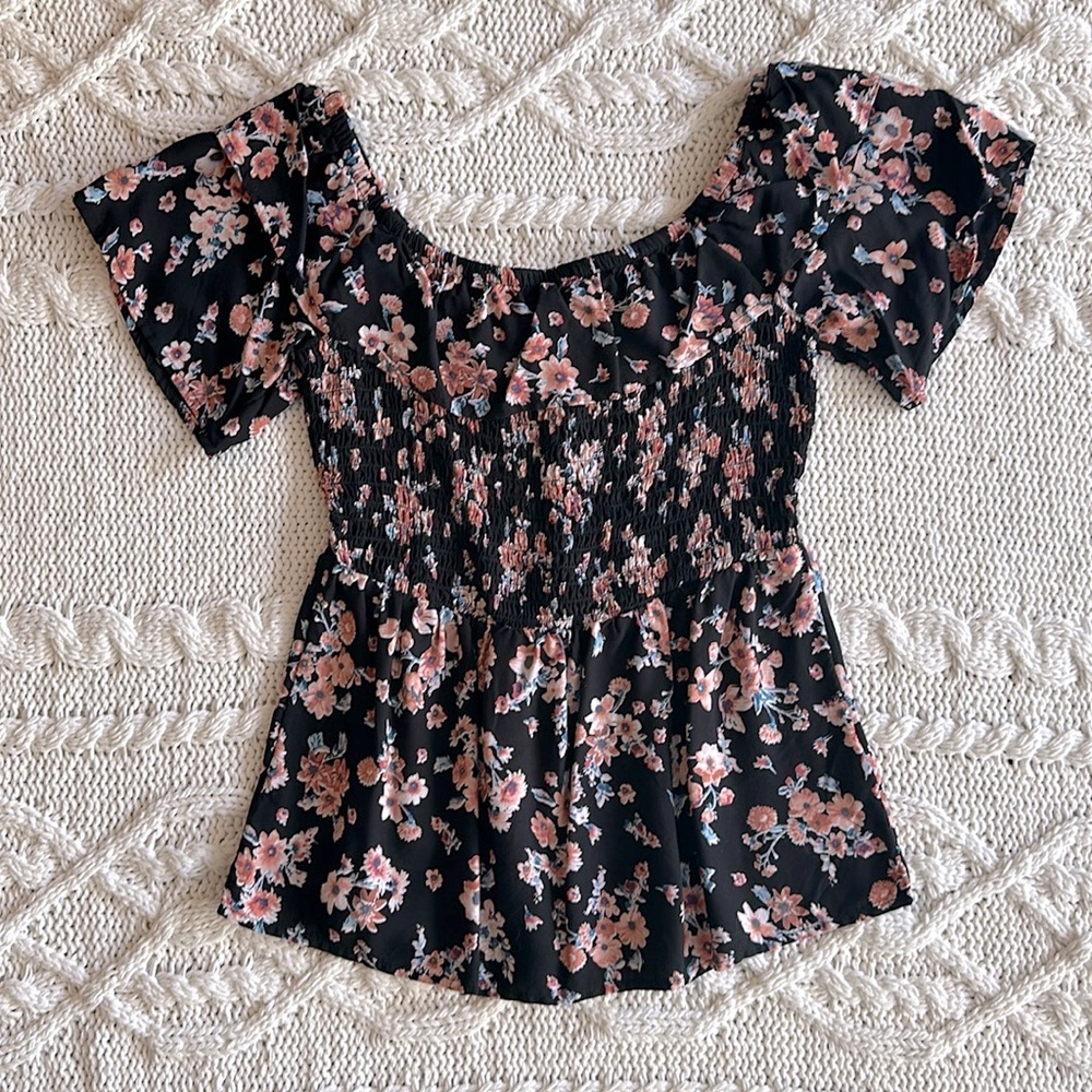 Black and orange floral ribbed blouse Maurices size XS